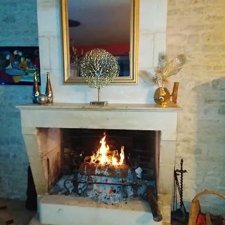 Le Logis D'antigny Val-du-Mignon