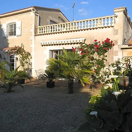 Bed & Breakfast Le Logis D'antigny