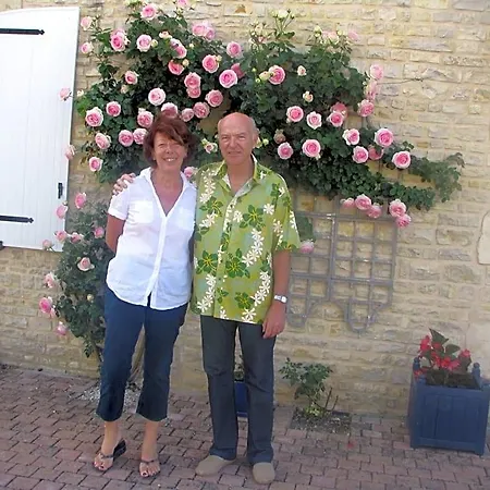 Le Logis D'antigny Bed & Breakfast