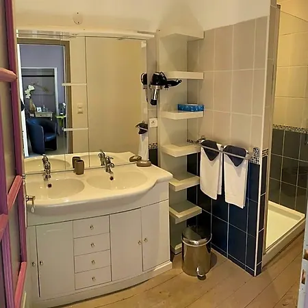 Bed & Breakfast Le Logis D'antigny 3*