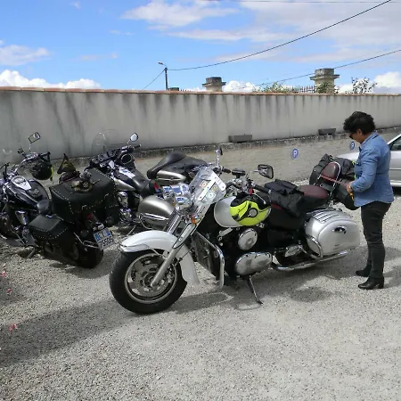 Le Logis D'antigny Nocleg ze śniadaniem Val-du-Mignon
